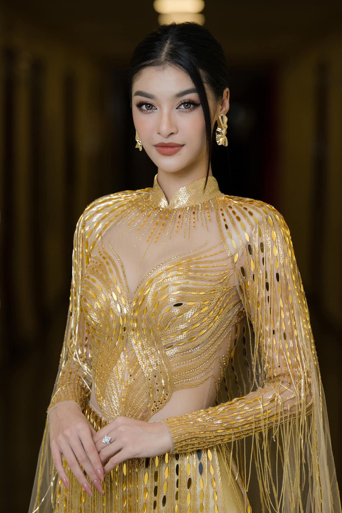 Nhan sắc của Lona Kiều Loan khiến người xem không khỏi xuýt xoa.