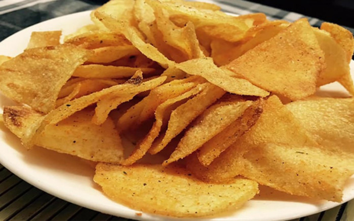 Bé 6 tuổi nhập viện khẩn vì ăn bim bim tẩm vào thứ kịch độc Ảnh 2