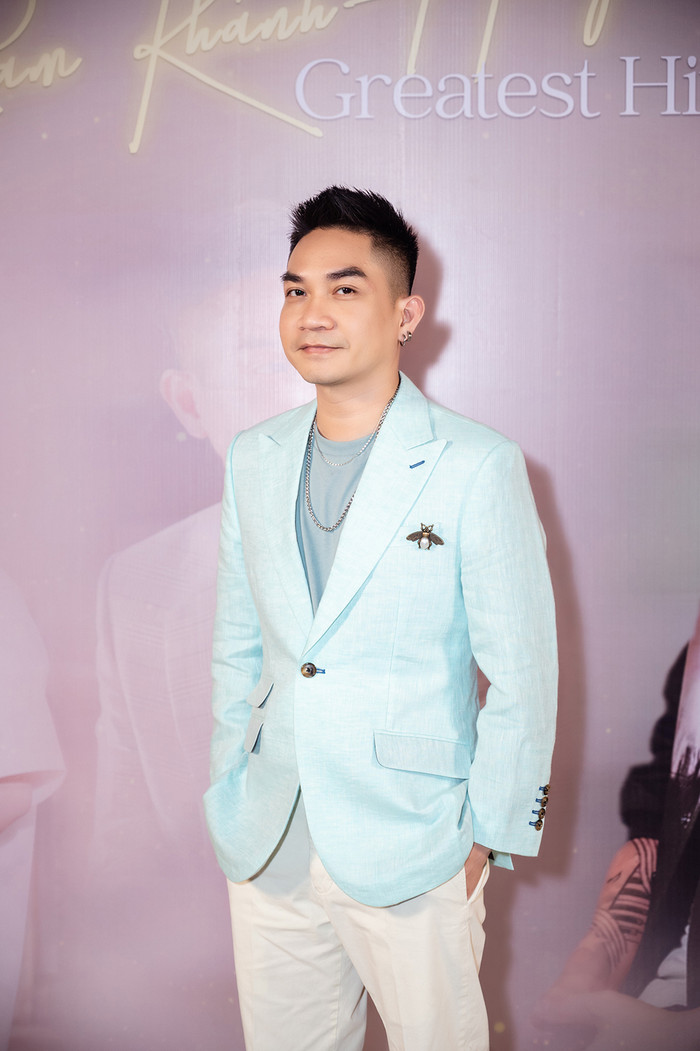 Ca nhạc sĩ Phạm Khánh Hưng.