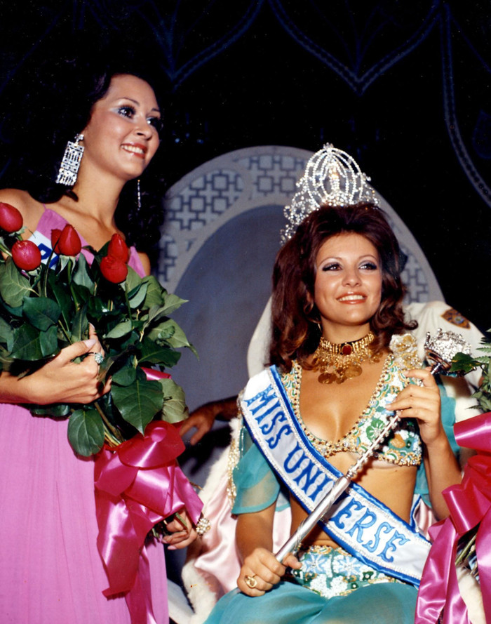 Miss Universe 1971 là đại diện đầu tiên của Trung Đông và là Hoa hậu duy nhất của Miss Universe đang đương nhiệm nhưng không hề có final walk. Đây cũng là năm cuối cùng cuộc thi độc quyền tổ chức tại Mỹ và kết thúc 11 năm diễn ra tại thành phố Miami.
