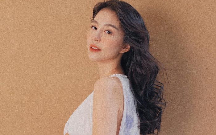 Một hotgirl 9x đình đám hạ sinh con đầu lòng Ảnh 2