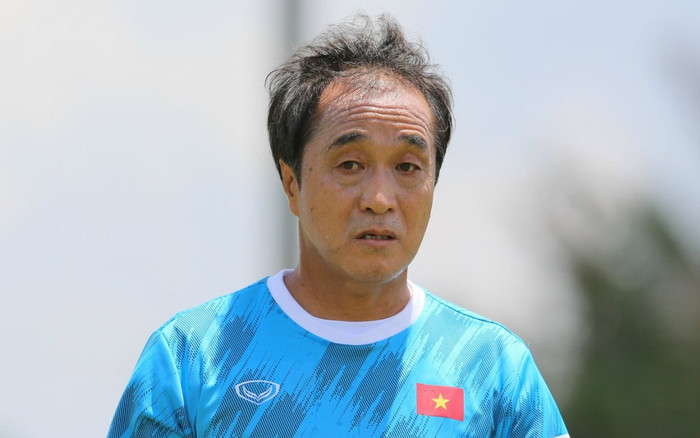 Vinh danh HLV Lee Young-jin vì cống hiến cho bóng đá Việt Nam Ảnh 2