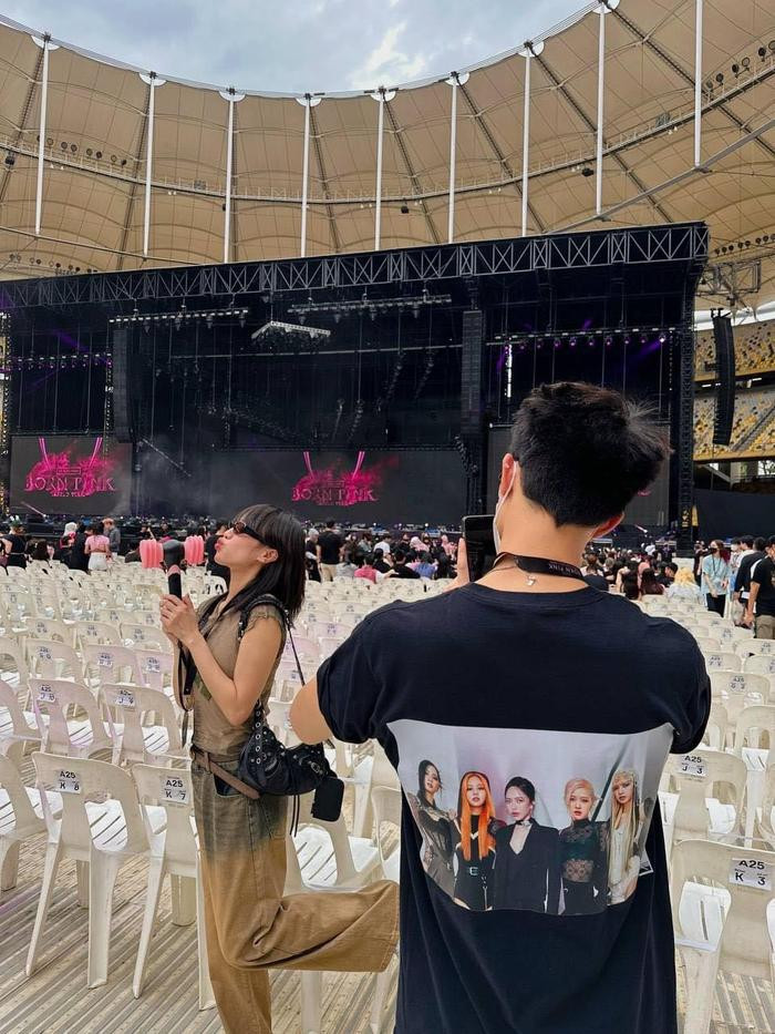 Chiều vợ như Anh Tú: Sẵn sàng đưa Diệu Nhi đi xem concert Blackpink, mặc áo thun đầy đặc biệt Ảnh 3