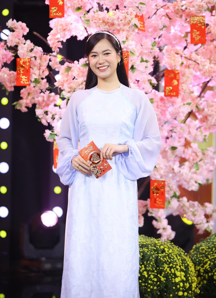 Lâm Vỹ Dạ gây ấn tượng cho người hâm mộ bởi khả năng hoạt ngôn hiếm thấy.