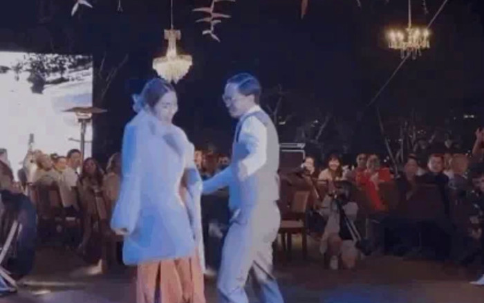 Vợ chồng Hà Tăng 'quẩy tới bến' trong hôn lễ Kathy Uyên, chiếm spotlight hơn cả nhân vật chính Ảnh 2