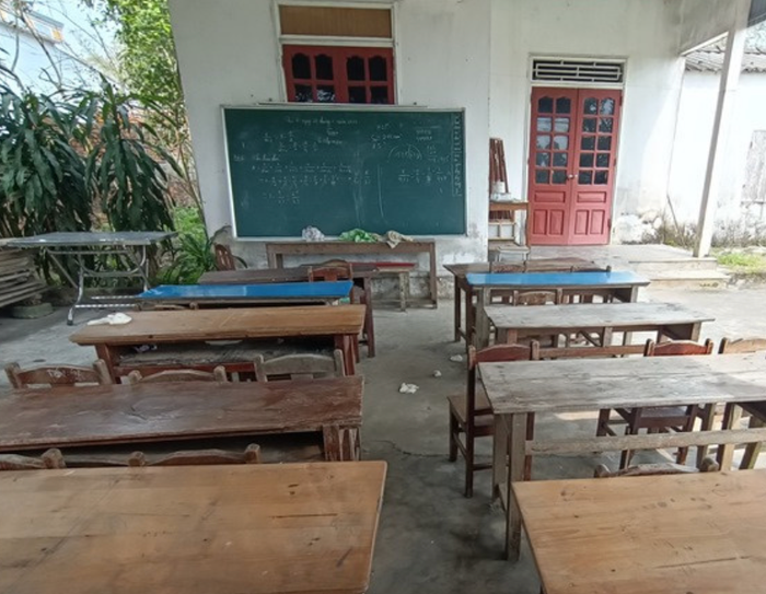 Tạm giữ thầy giáo bị tố sàm sỡ học sinh lớp 5 trong nhà bếp Ảnh 1