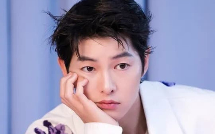 Song Joong Ki bày tỏ mong muốn hẹn hò nhiều hơn với bà xã trước khi lên chức bố Ảnh 2