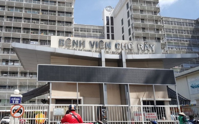 Thêm nhiều phụ huynh bị lừa hàng trăm triệu đồng sau khi nhận cuộc gọi báo tin 'con cấp cứu ở BV Chợ Rẫy' Ảnh 2