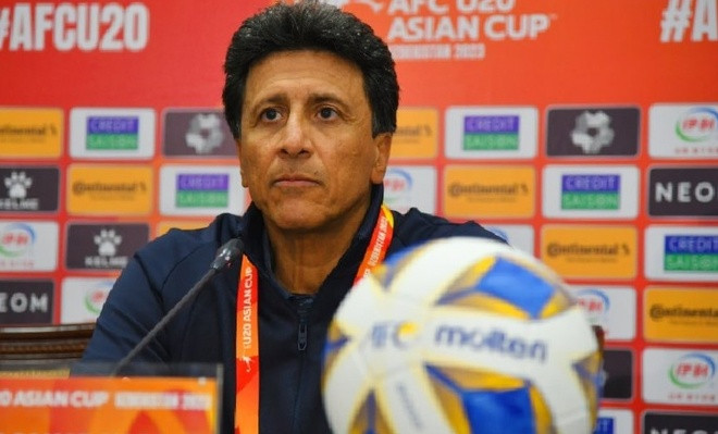 HLV Abdolsamad Marfavi tuyên bố Iran sẽ đánh bại U20 Việt Nam vào ngày mai 7/3. Ảnh: AFC