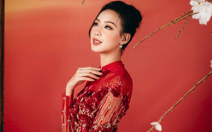 Hài hước khoảnh khắc 'dì Dung' và Hoa hậu Bảo Ngọc chung một khung hình Ảnh 2