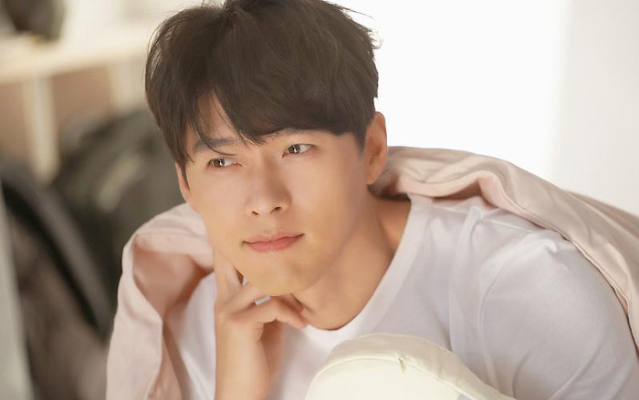 Ai cũng e dè 'Chị đại showbiz Hàn' vậy mà Hyun Bin lại mạnh bạo làm điều này với đàn chị Ảnh 2
