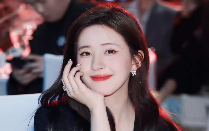 Thần Ẩn còn chưa quay xong, Triệu Lộ Tư đã vội xác nhận kết đôi với tình cũ Dương Tử trong phim mới? Ảnh 2