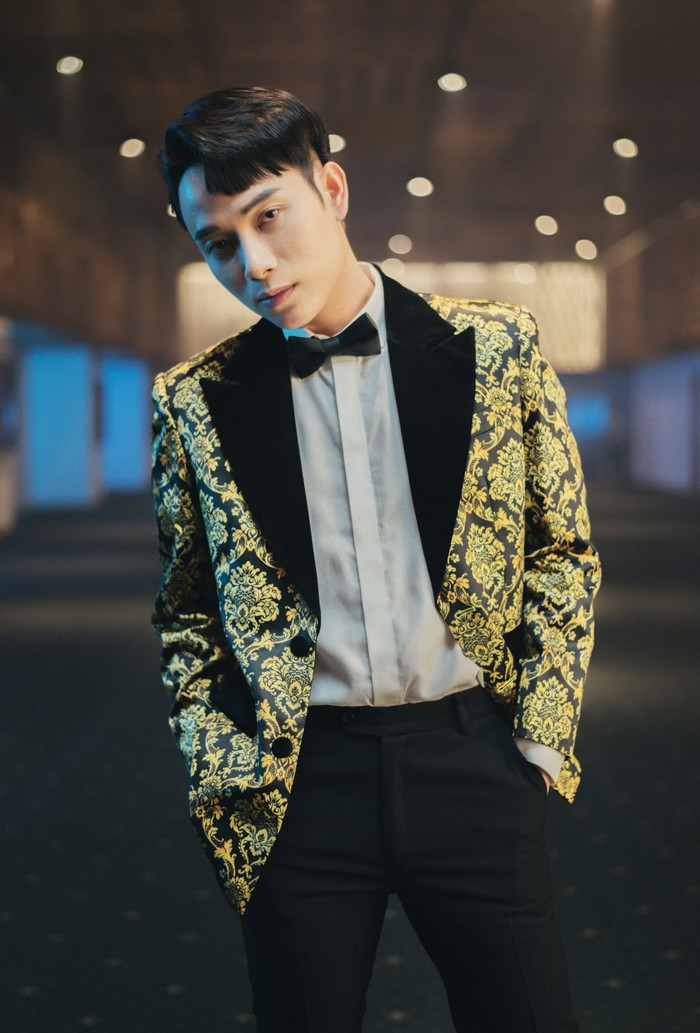 Nhiều người đang đặt ra nghi vấn về mối quan hệ của Trúc Nhân và hội bạn Trấn Thành.