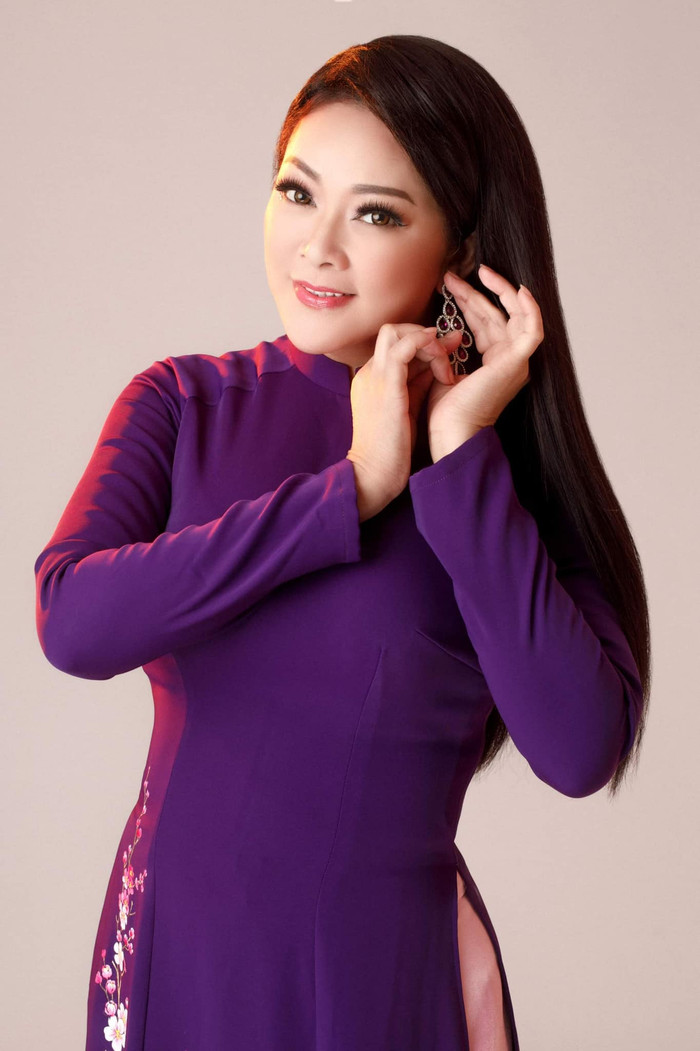 Như Quỳnh từng có một thời gian dài đi hát ở nước ngoài