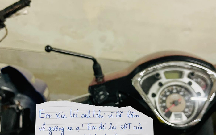 Lỡ làm vỡ gương xe, cô gái để lại mẩu giấy khiến chủ xe đọc xong không nỡ bắt đền Ảnh 2