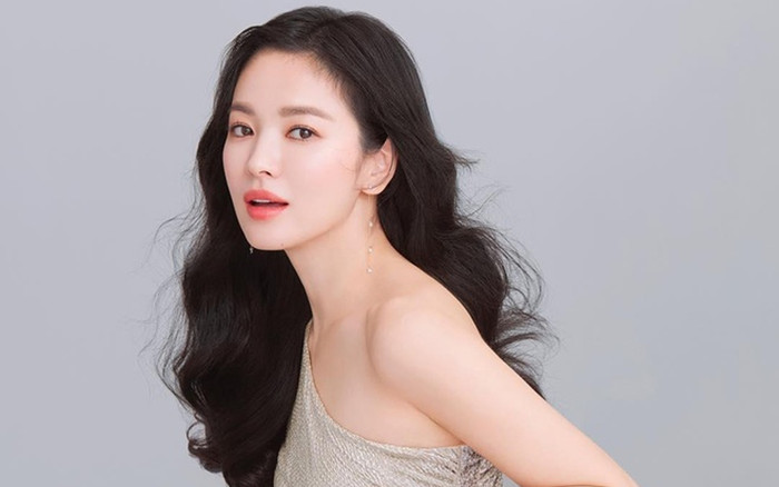 Song Hye Kyo gặp sự cố trên phim trường vì cún cưng Ảnh 2