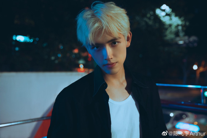 Hậu scandal giường chiếu, Trần Phi Vũ bị các sao nữ xa lánh, không ai chịu đóng phim cùng? Ảnh 1