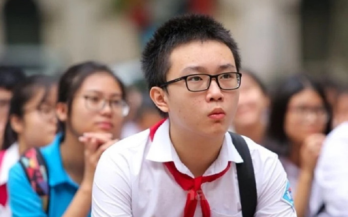 Lịch thi vào lớp 10 trường chuyên ở Hà Nội dày đặc, trùng nhau Ảnh 2