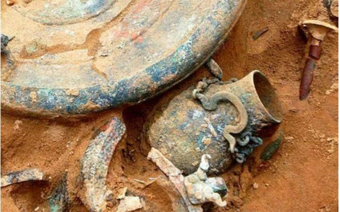 Đang đào giếng bất ngờ phát hiện cổ vật từ thời Chiến quốc, chuyên gia thẩm định giá cực lớn Ảnh 2