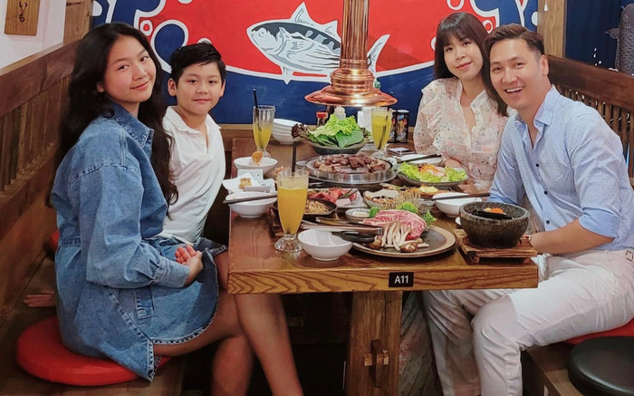 Gia đình Mạnh Trường hẹn hò cuối tuần, diện mạo nhóc tỳ được ví như bản sao của bố Ảnh 2