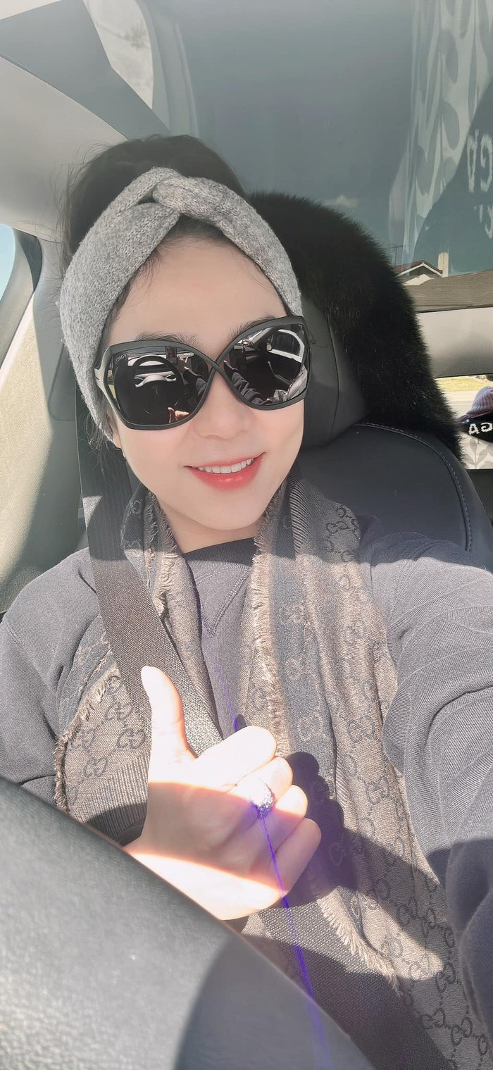 Nữ ca sĩ vẫn chỉ đăng ảnh một mình trên trang cá nhân