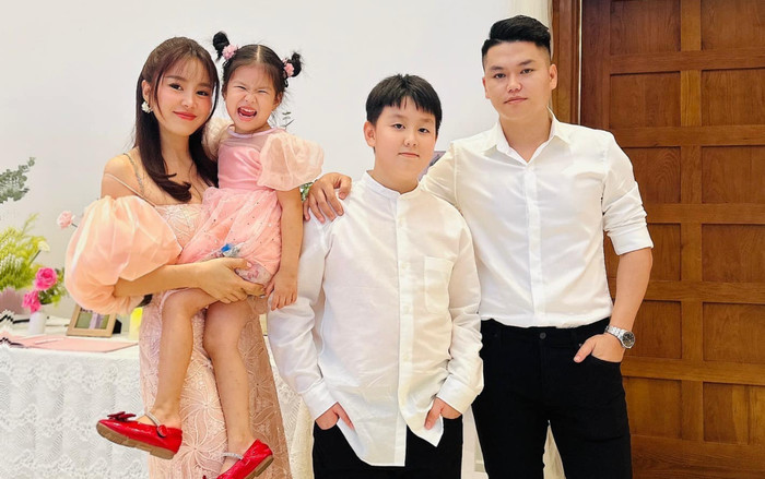 Lê Phương tự hào khoe điểm vượt trội của hai con so với bạn bè đồng trang lứa Ảnh 2