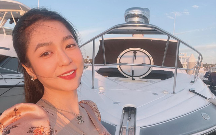 Hết viết lời ẩn ý, Hà Thanh Xuân tiếp tục có động thái trốn 'bão' dư luận giữa tin rạn nứt hôn nhân Ảnh 2