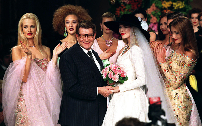Mãn nhãn với những tuyệt tác váy cưới của người đàn ông tài hoa Yves Saint Laurent Ảnh 2