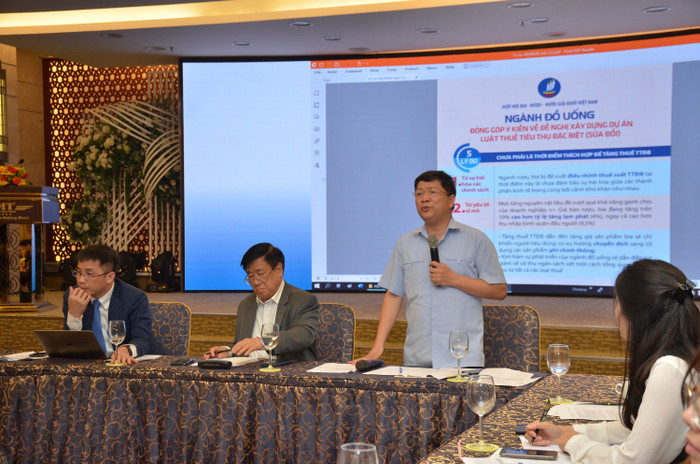 Bộ Tài chính đang dự kiến đánh thuế tiêu thụ đặc biệt với đồ uống có đường, thức uống đại mạch, nước giải khát không cồn. 