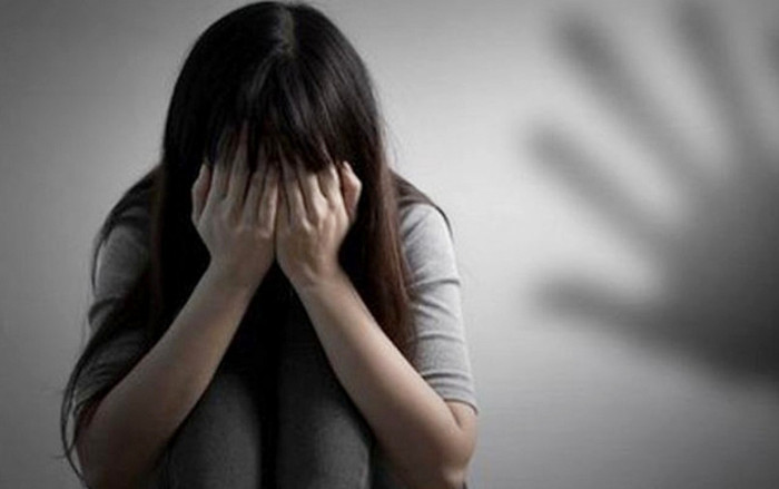 Nhờ bạn trai mới quen đưa về phòng trọ, bé gái 14 tuổi bị đưa vào nhà nghỉ làm ra hành động không ngờ Ảnh 2