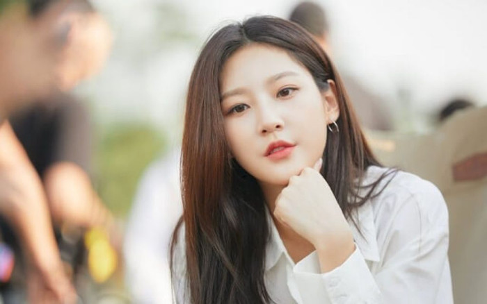 Không thể liên lạc với Kim Sae Ron sau tranh cãi giả làm nhân viên quán cafe Ảnh 2