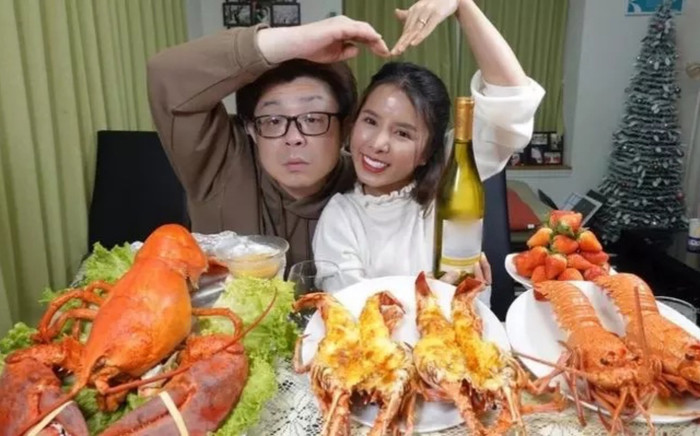 Xuất hiện hàng loạt hội nhóm anti, tẩy chay vợ chồng bà Nhân Vlog Ảnh 2