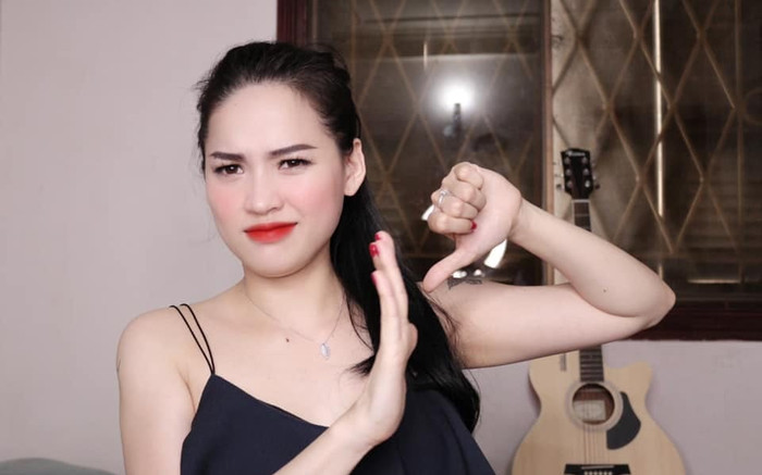 'Chiến thần' Hà Linh bất ngờ tặng sổ đỏ cho người từng từ chối cho cô vay tiền mua máy móc làm Youtube Ảnh 2