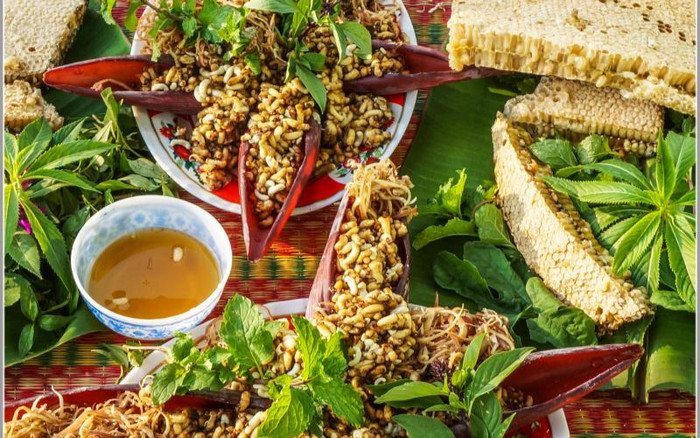 Gỏi nhộng ong U Minh Hạ - đặc sản ngon nức tiếng Cà Mau Ảnh 2
