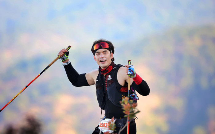 Nhan Phúc Vinh ở ngoài đời thường: Đam mê thể thao, thẳng thắn bộc trực Ảnh 2