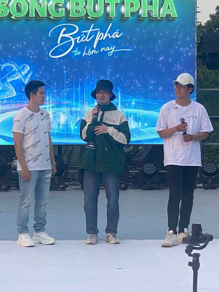 Thí sinh Trid Minh - Chủ nhân ca khúc 'Một vòng quanh mặt trời' được Jason T và ICD đầu tư. 