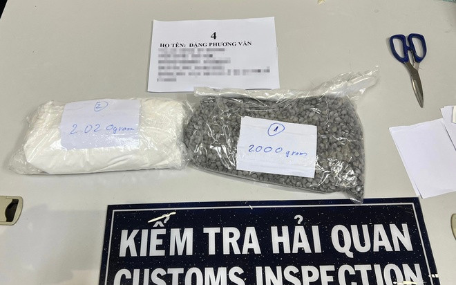 Thông tin mới vụ 4 nữ tiếp viên hàng không xách hơn 11kg ma túy từ Pháp về nước Ảnh 2