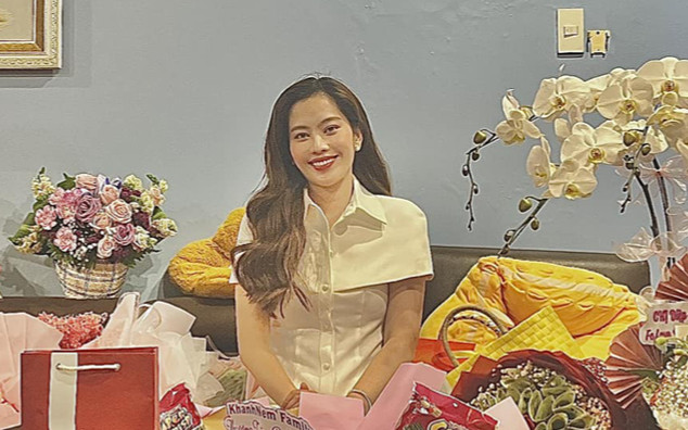 Choáng trước giá trị quà tặng Nam Em nhận được sau đêm diễn: Không thua kém Hồ Văn Cường! Ảnh 2