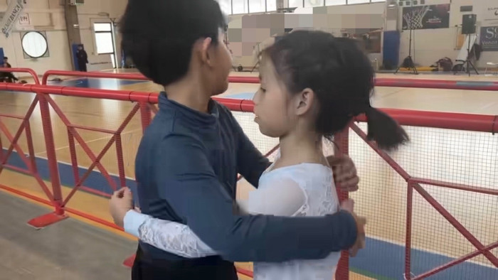 Con trai Phan Hiển đã chủ động thể hiện sự hối lỗi với bạn sau khi được bố bảo ban