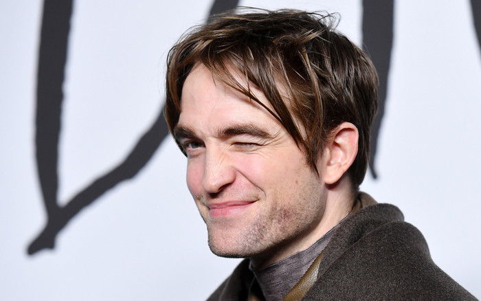 Robert Pattinson 6 tuần không gội đầu, cơ thể bốc mùi khiến cả trường quay phát hoảng Ảnh 2