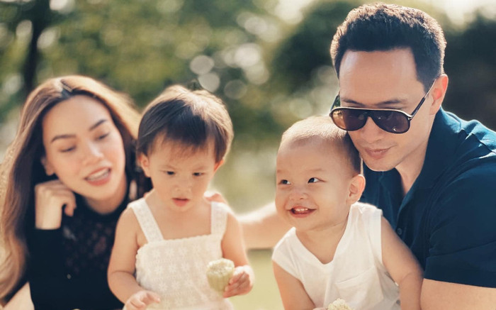 Leon lần đầu hát trọn vẹn được cả bài: Hồ Ngọc Hà và Kim Lý không giấu được sự hạnh phúc! Ảnh 2