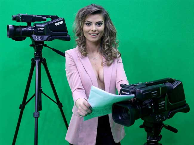 Dù đã qua nhiều năm, tuy nhiên quyết định táo bạo của giám đốc Đài này dành cho các MC vẫn khiến khán giả thường xuyên nhớ lại và bàn tán ở khắp diễn đàn lớn nhỏ