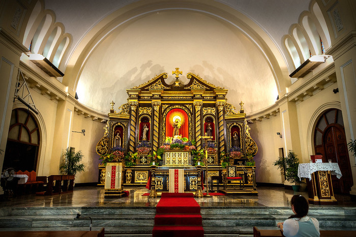 Nhà thờ Santuario de San Antonio Parish, nơi diễn ra lễ cưới của Linh Rin và Phillip Nguyễn.