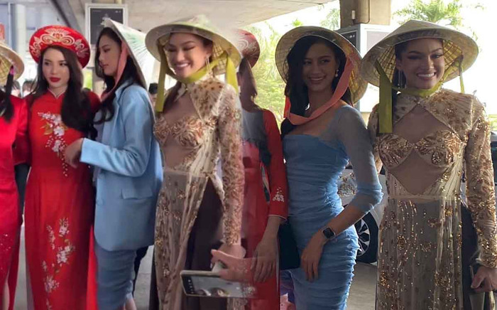 Được nhắc nhở từ trước, người đẹp Miss Grand Thailand vẫn gây tranh cãi khi diện áo dài Ảnh 2