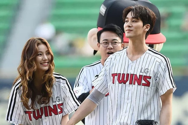 Thông tin cặp sao diễn viên - người mẫu chia tay đã khiến làng giải trí xứ Hàn xôn xao.