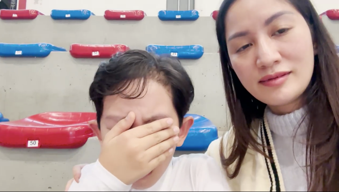 Khánh Thi sau đó đã gửi lời động viên, an ủi đến con trai.