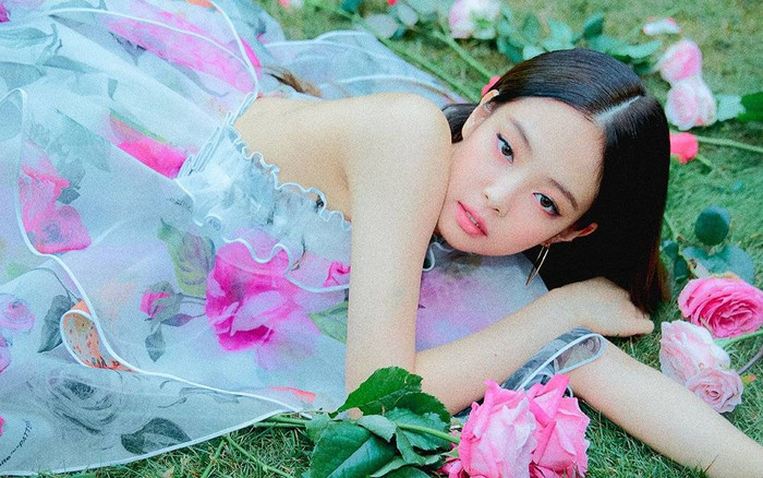 Jennie (BLACKPINK) khiến fan xót xa vì phải chịu thiệt thòi này Ảnh 2