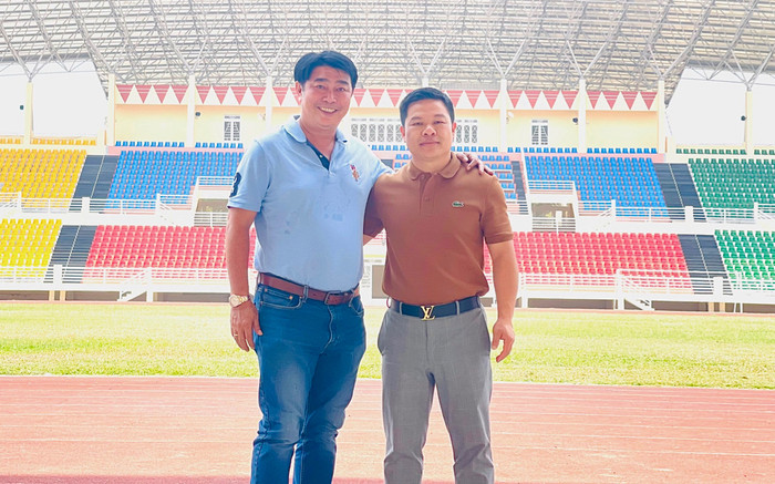 Ông Trần Văn Quỳnh mời HLV Trần Minh Chiến về phát triển bóng đá Kon Tum Ảnh 2