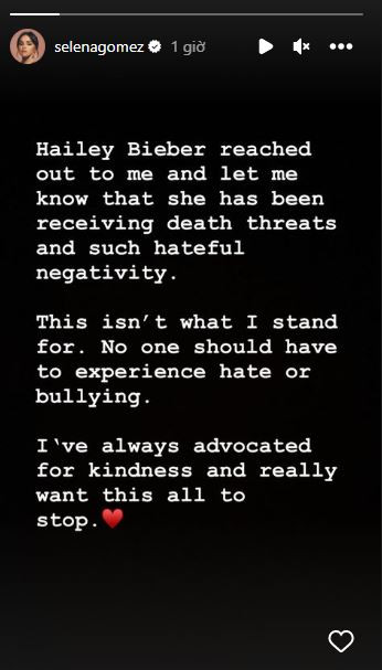 Selena đã lên tiếng với mong muốn nữ người mẫu Hailey Bieber sẽ tránh khỏi những ý kiến tiêu cực từ phía công chúng