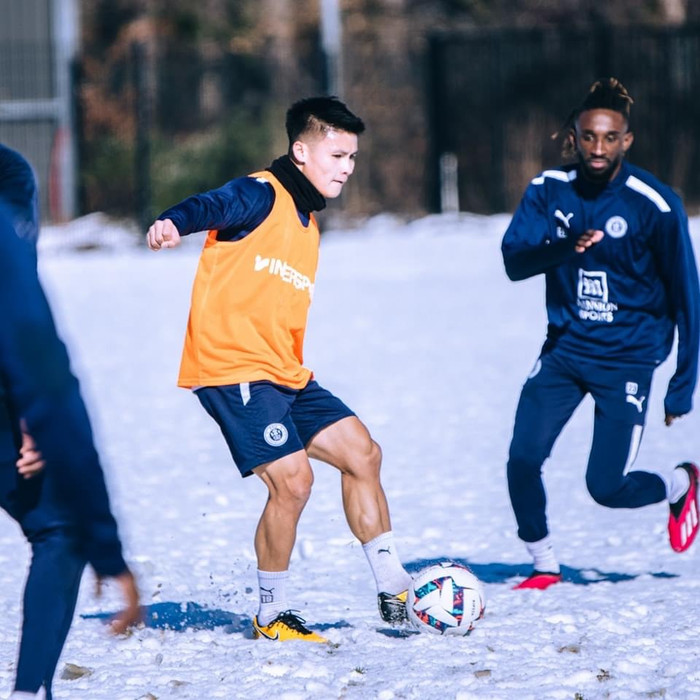 Quang Hải gần như không có cơ hội ra sân ở Ligue 2. 